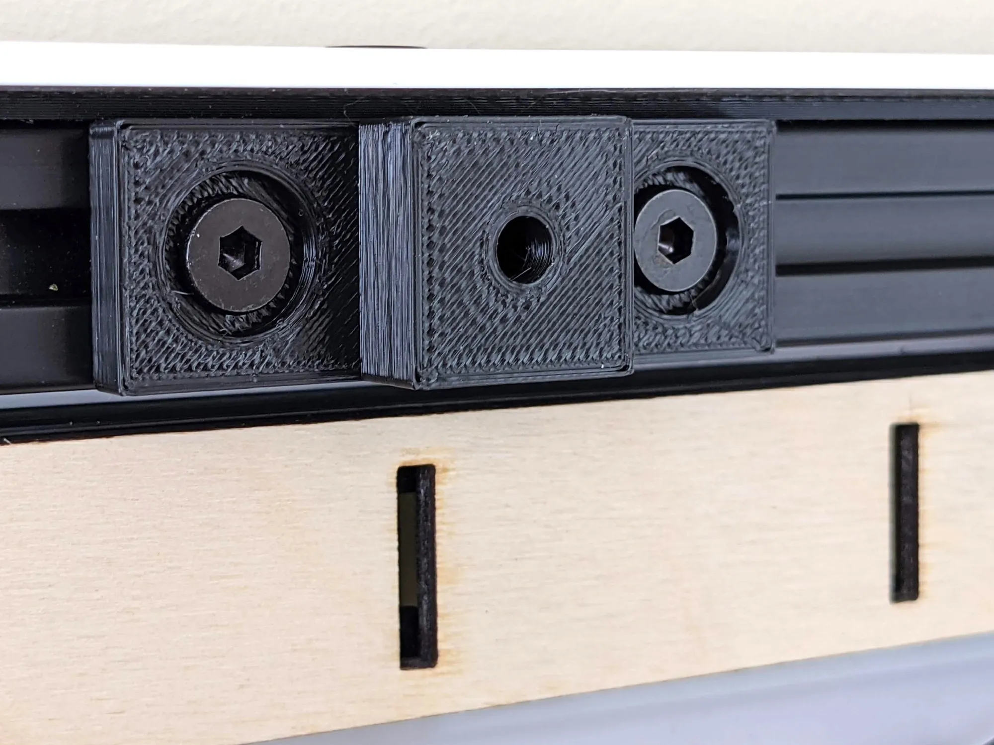 RGBY ROM wall mounting bracket
